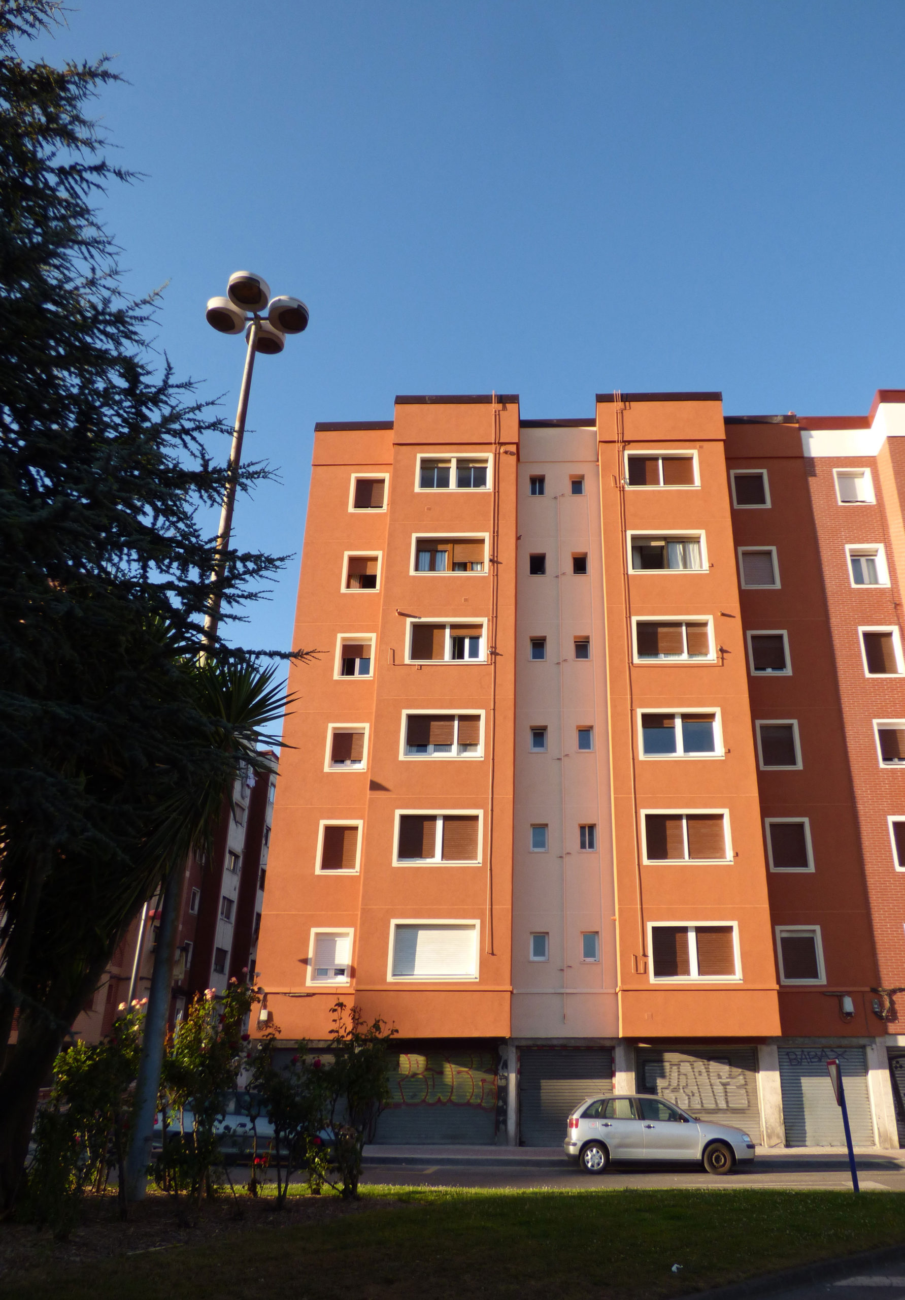 Rehabilitación energética de fachadas y cubierta en Barakaldo